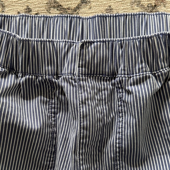 GAP Women's Blue Striped Pants - Picture 2 of 5